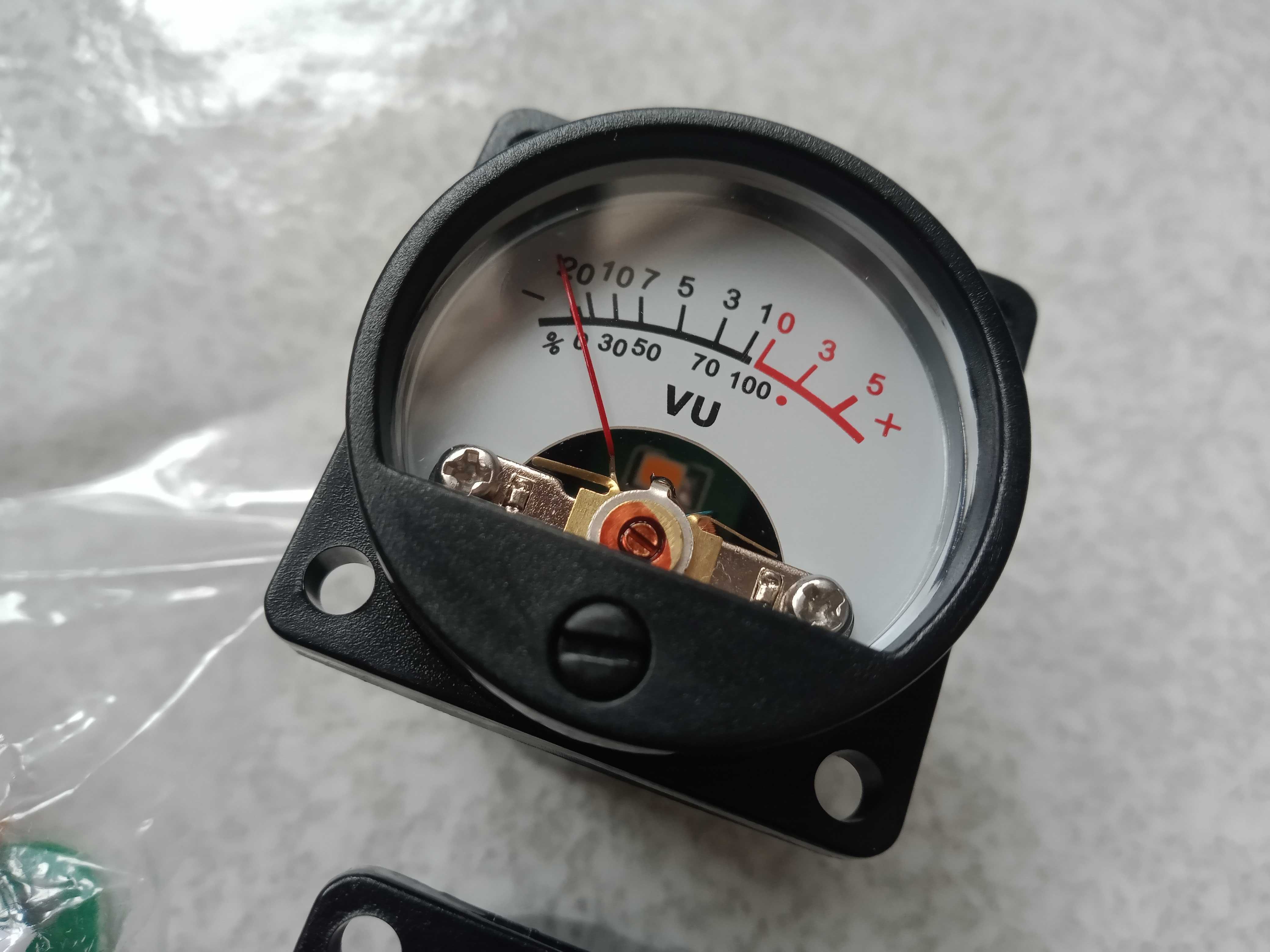 DIY Audio Levels VU Meter Kit 2PCS  - Medidor analógico de áudio (VU)