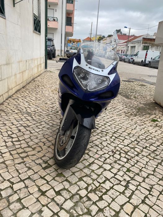 Suzuki gsxr 600 completamente impecável
