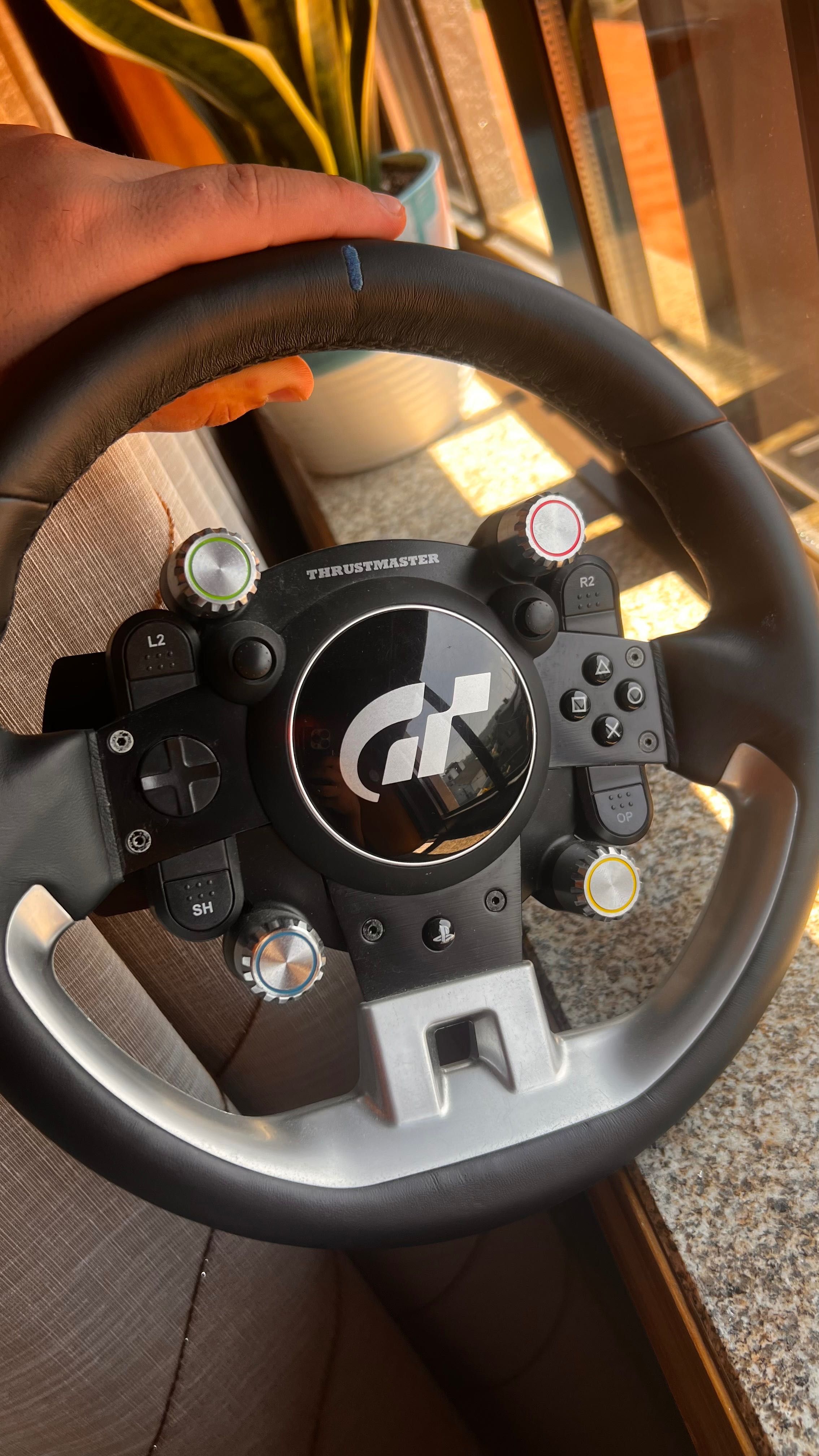 volante thrustmaster t gt