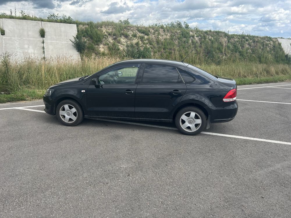 Продам  Volkswagen Polo 2011