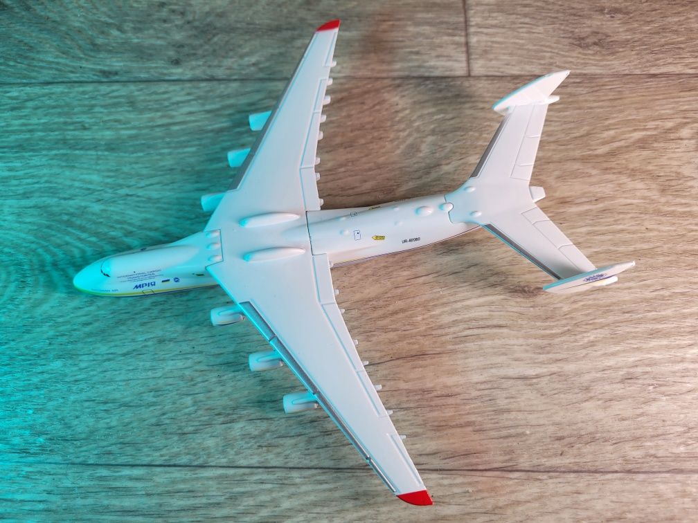 Модель літака Мрія АН 225