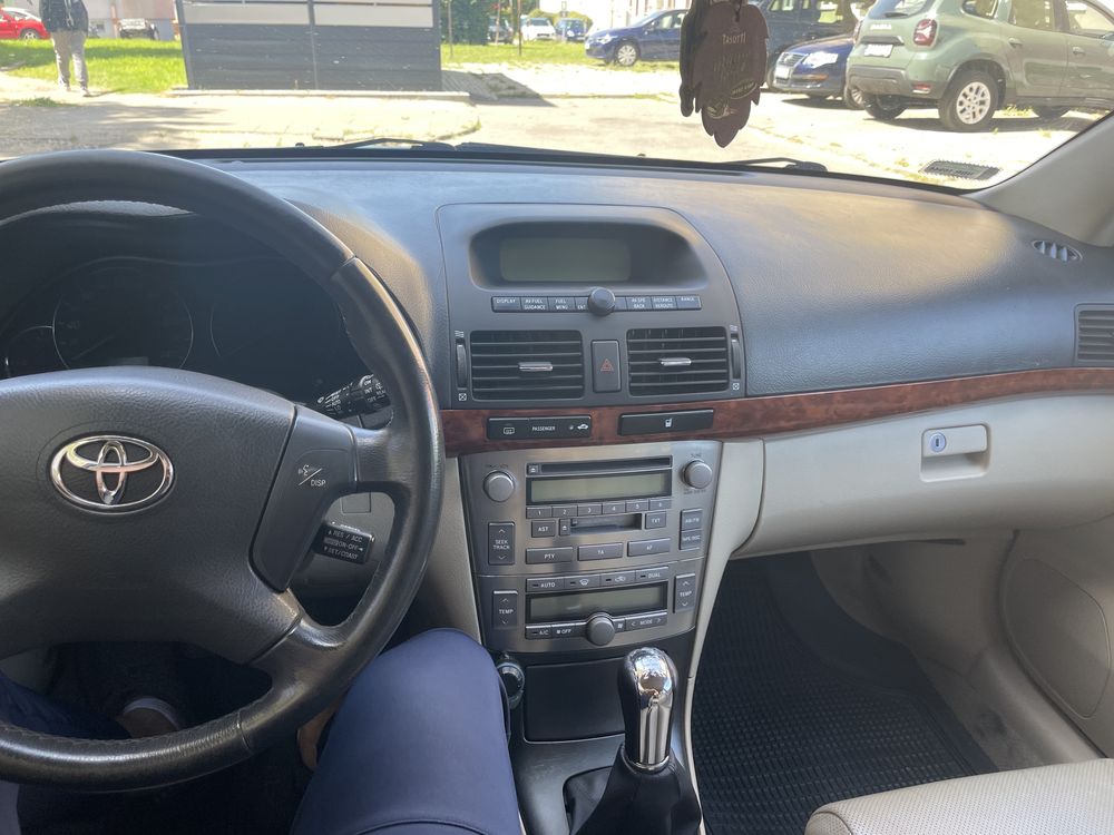 Toyota Avensis T25 2.0 *Nowe sprzęgło *