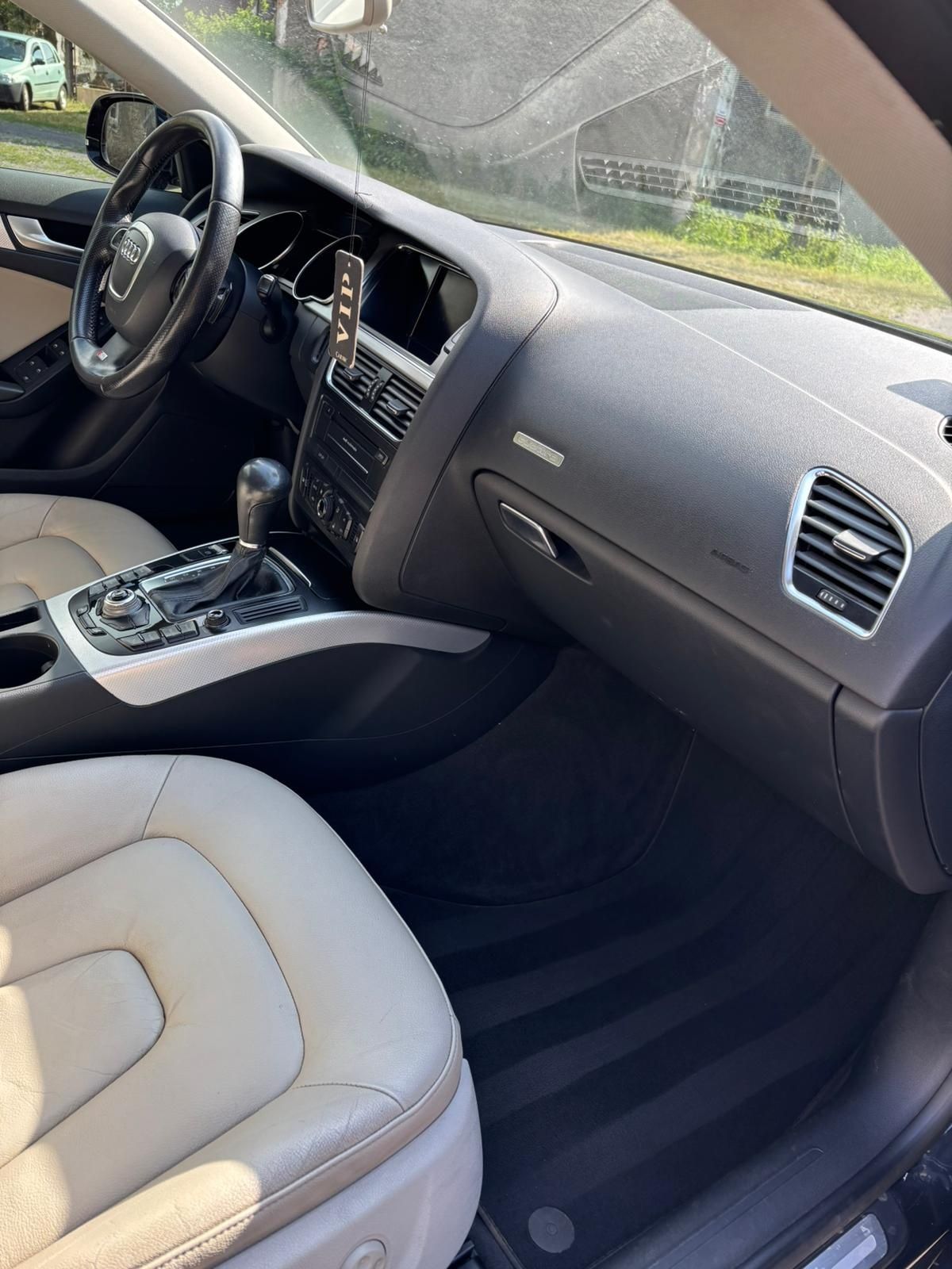 Audi A5 3.2 Quatro 265km Automat