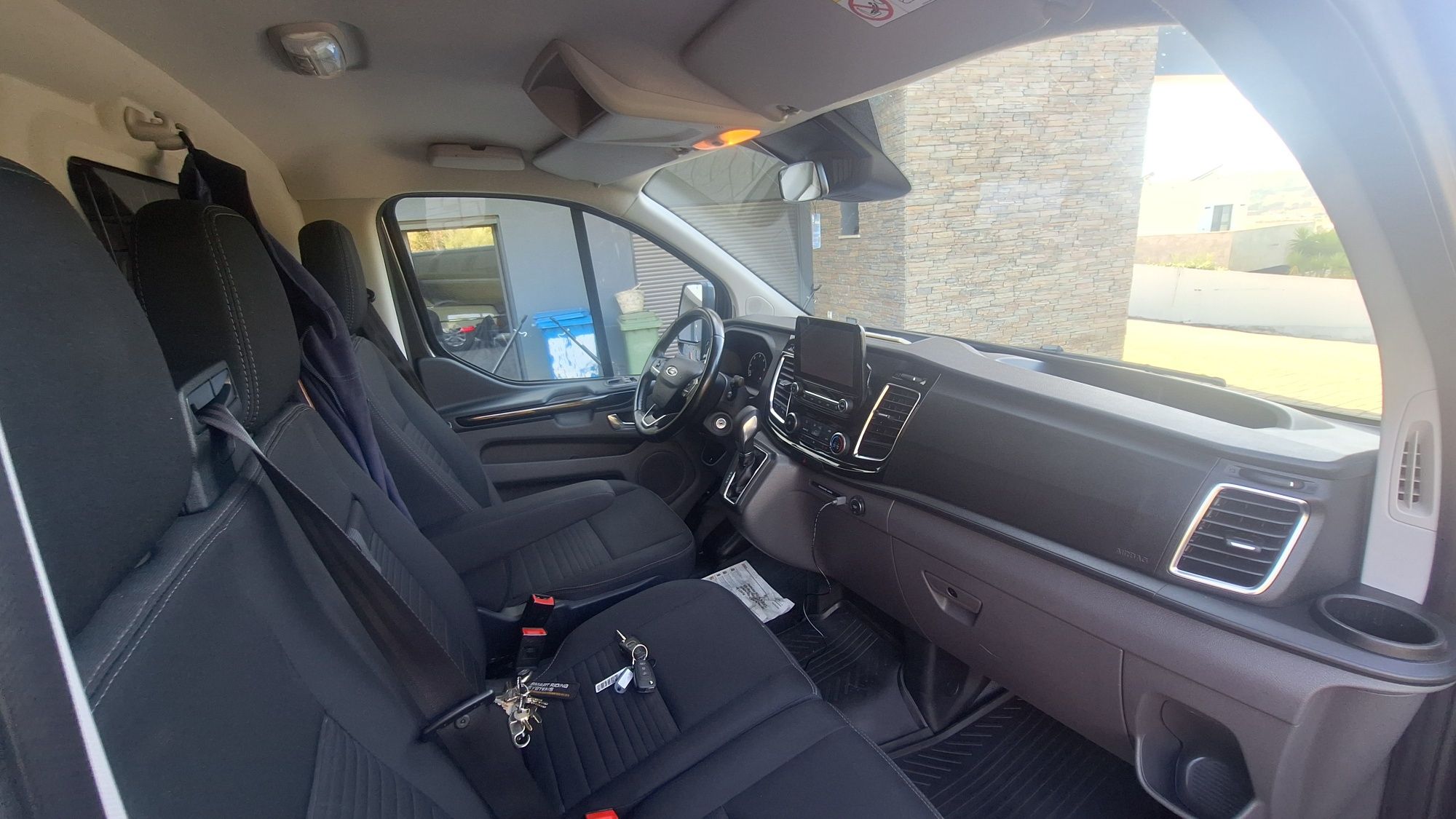 Ford transit custom caixa automatica 130cv