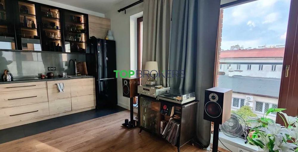 Komfortowe dwa pokoje z widokiem na Port Praski, ul. Okrzei