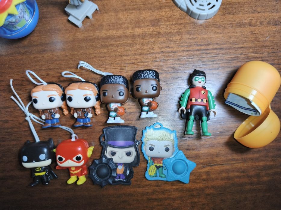 Brindes Kinder Stranger Things e Marvel