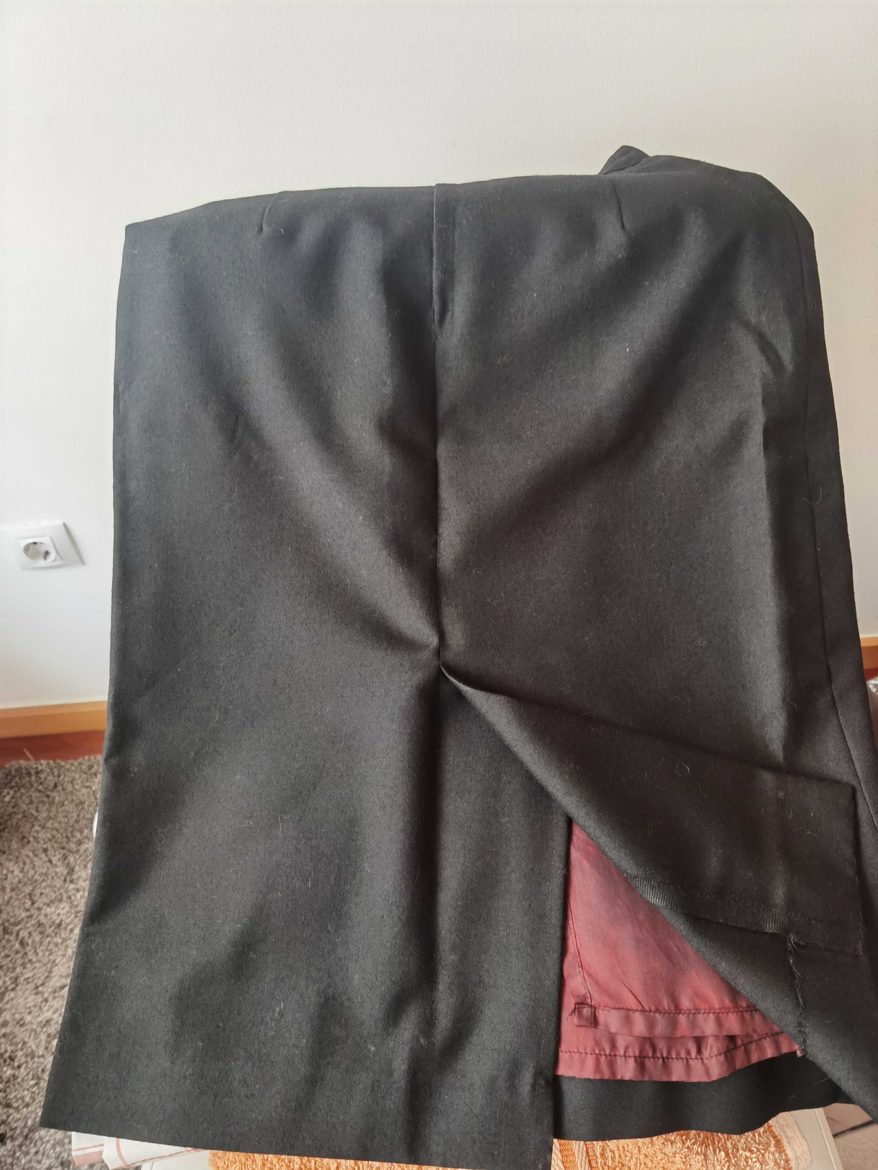 Fato de traje académico