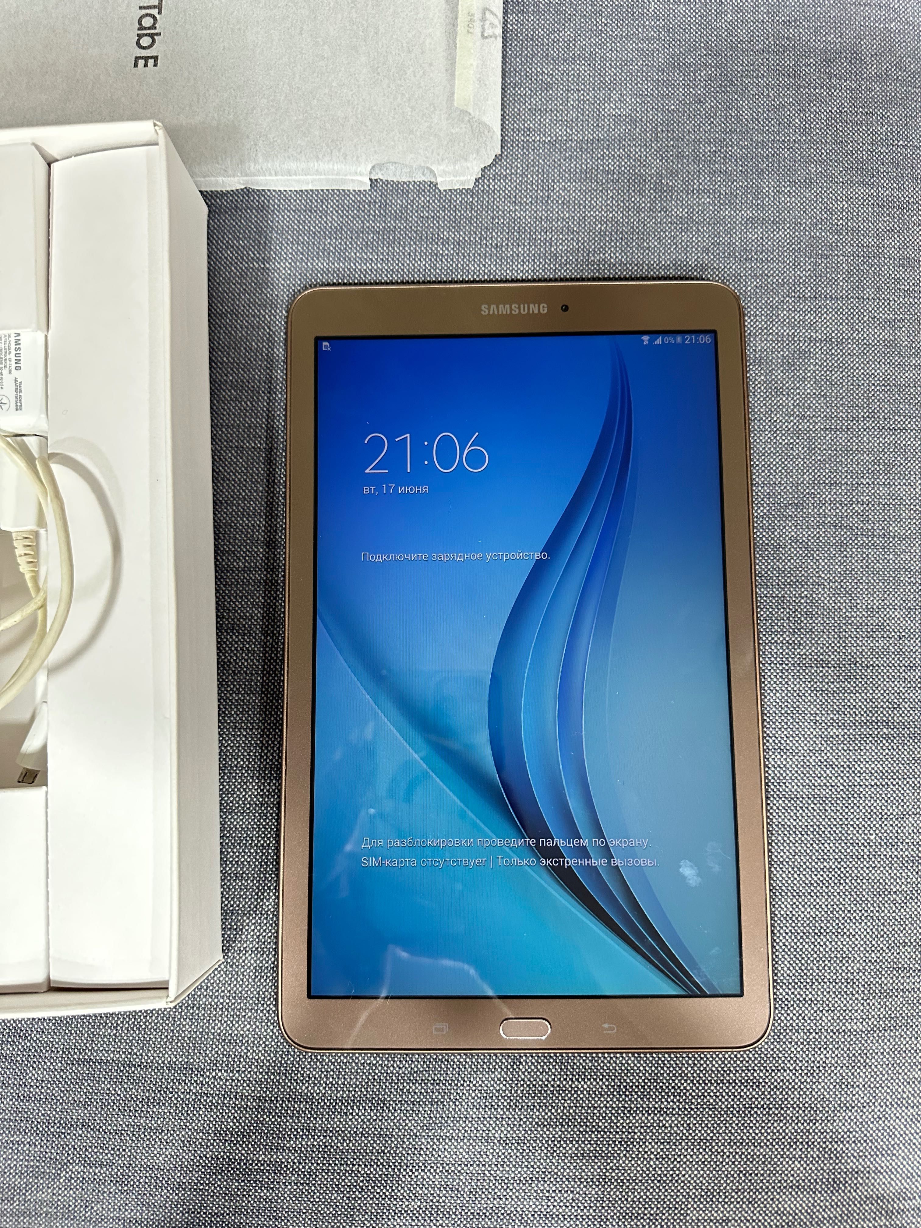 Планшет Samsung SM-T561NZNASEK Galaxy Tab E Gold Brown Оригінал