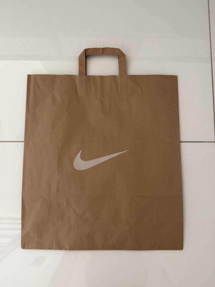 Torba nike papierowa 40x45x13,2cm