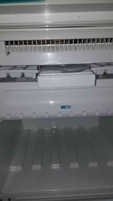 Продам бу хлодильник STINOL робочий.