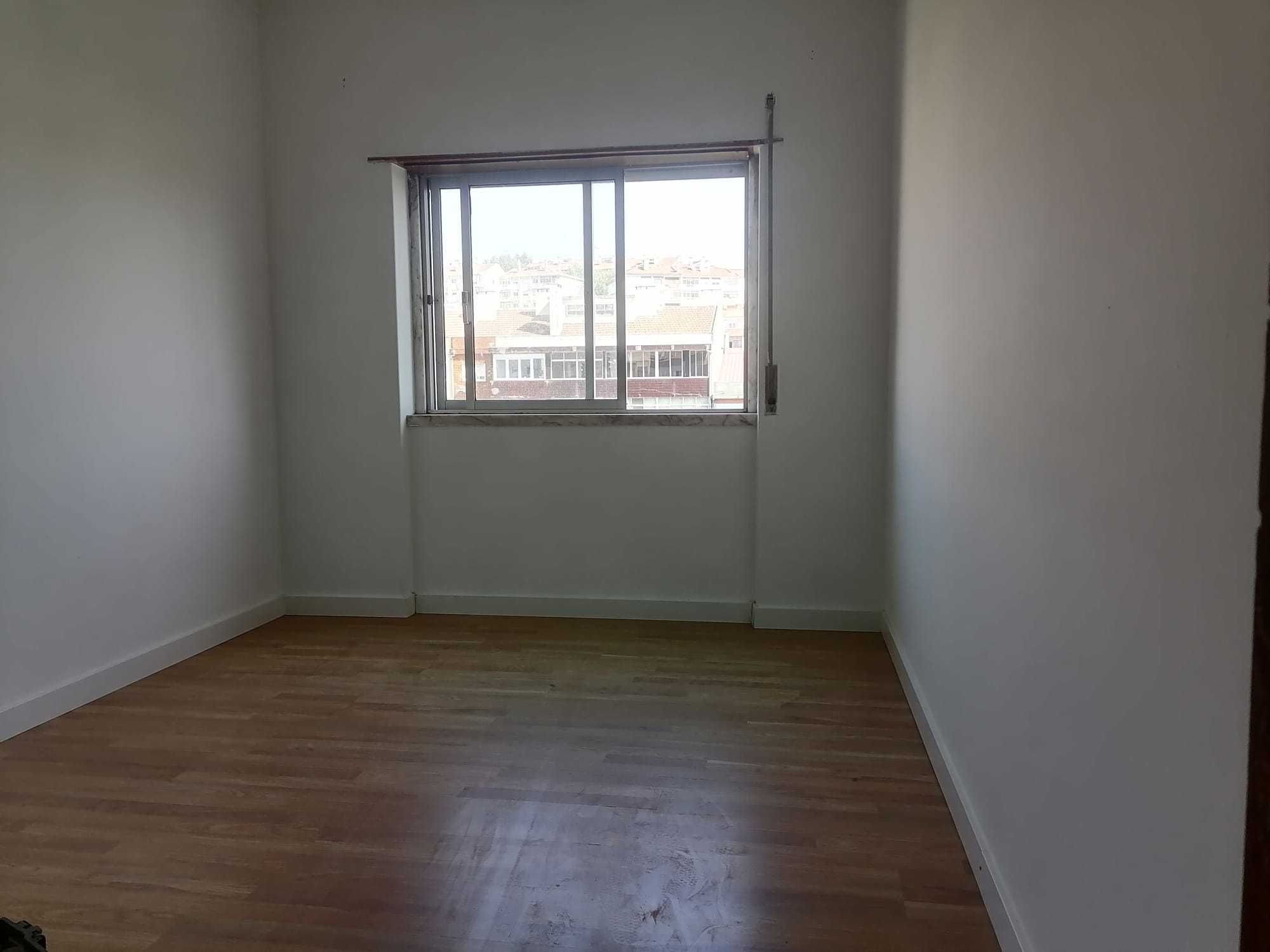 Apartamento T2 para venda  no centro do Cacém