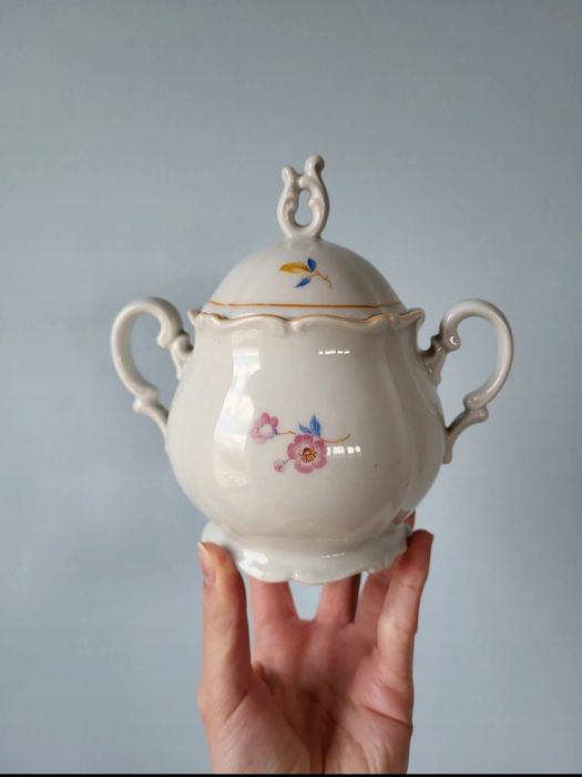 Zestaw dzbanek i cukierniczka