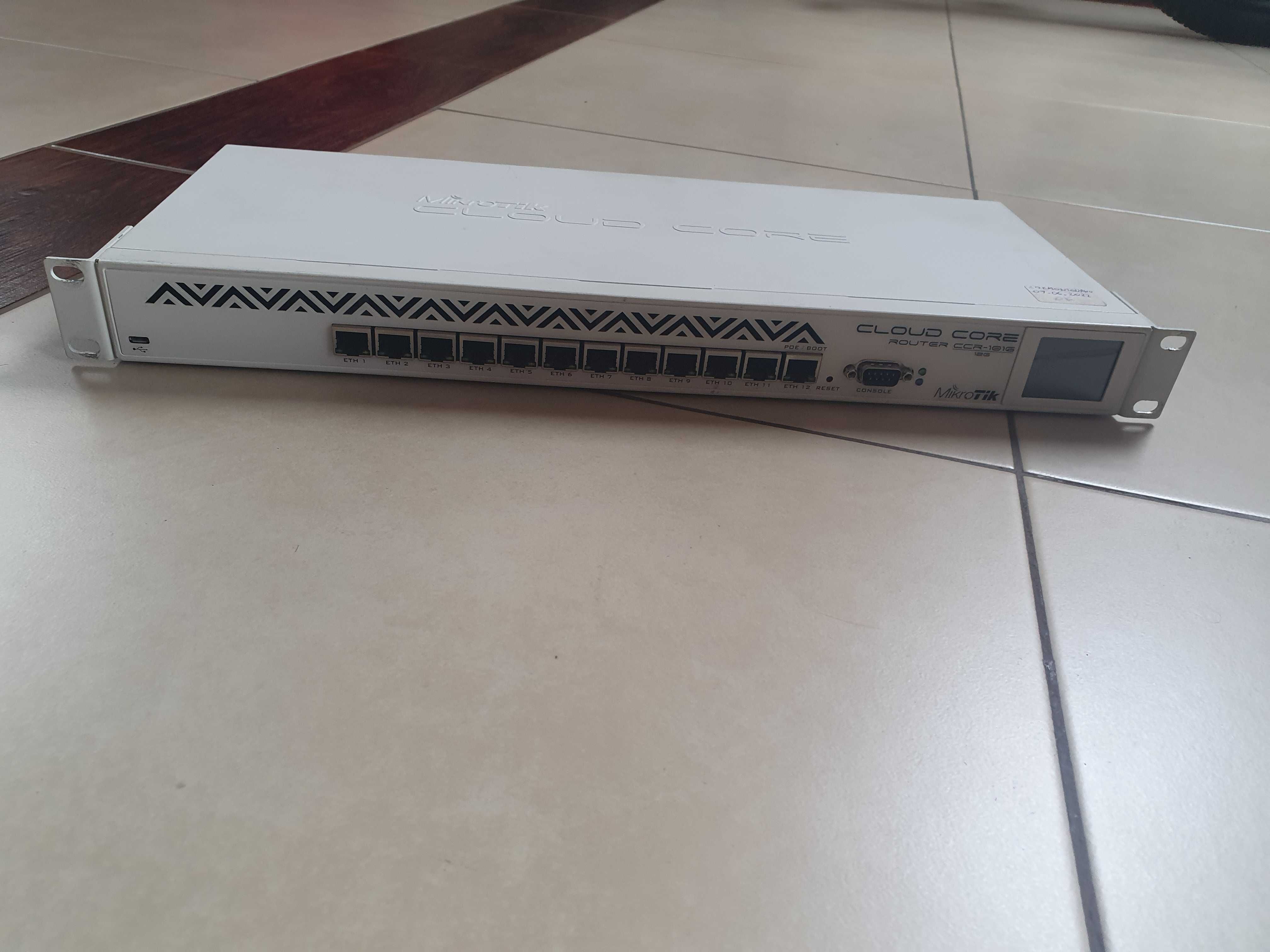 MikroTik CCR1016-12G | Router | 12x RJ45