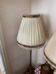 Lampa mosiężna stojąca