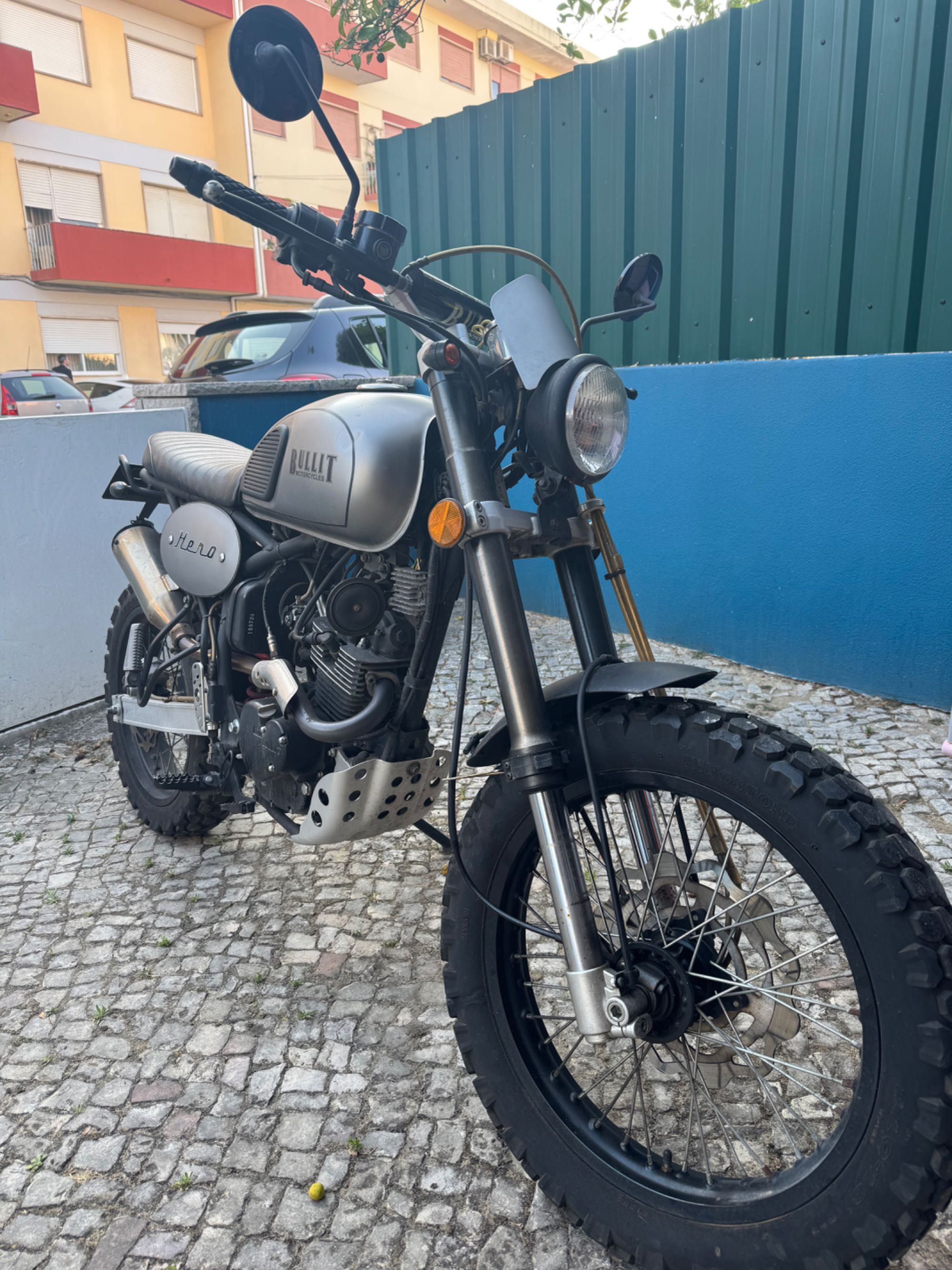 Bullit  Hero 125 cv