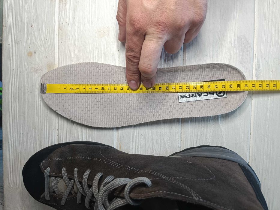 - Scarpa Mojito Mid Gore-Tex