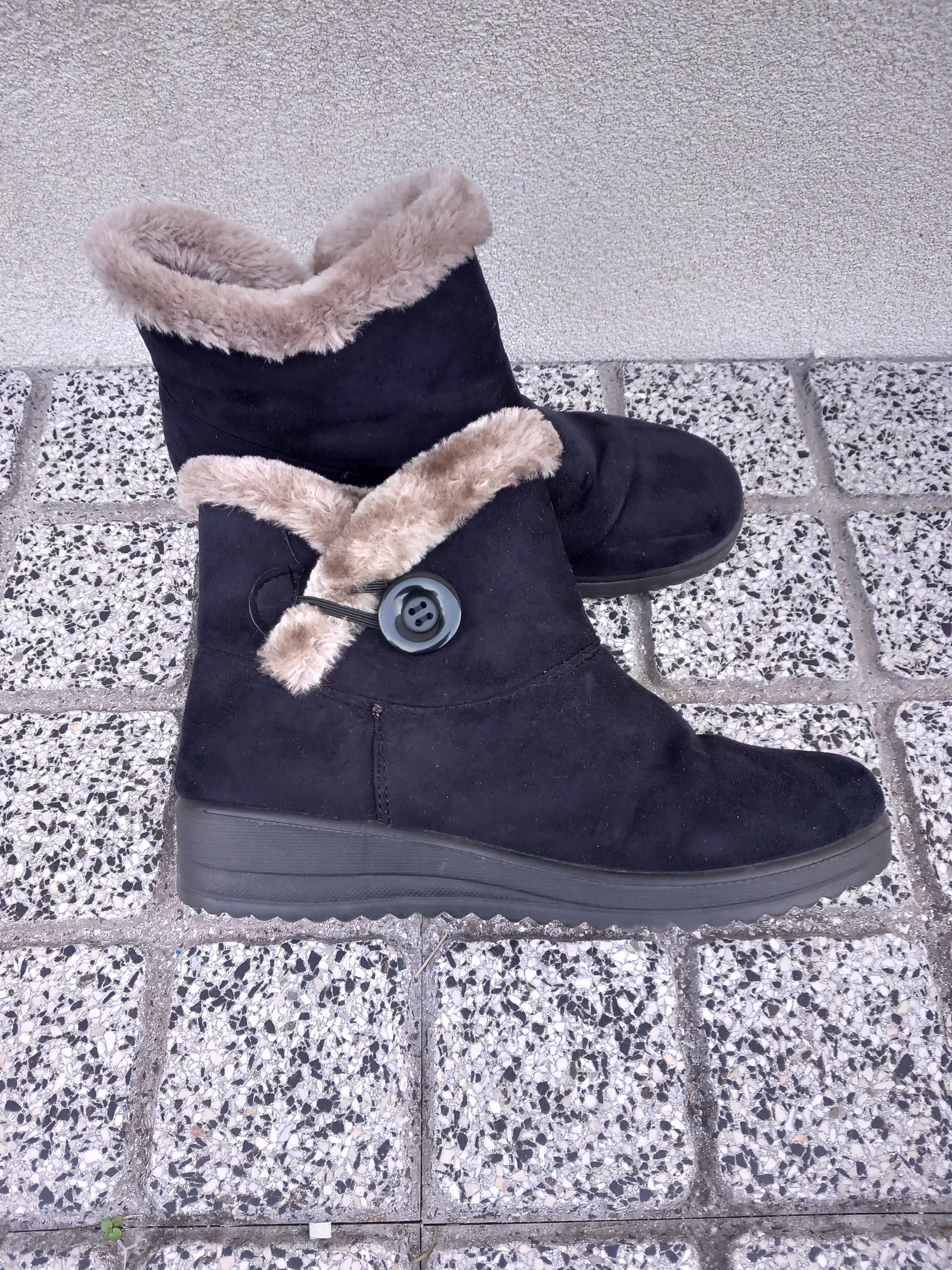 Botas pêlo preto senhora