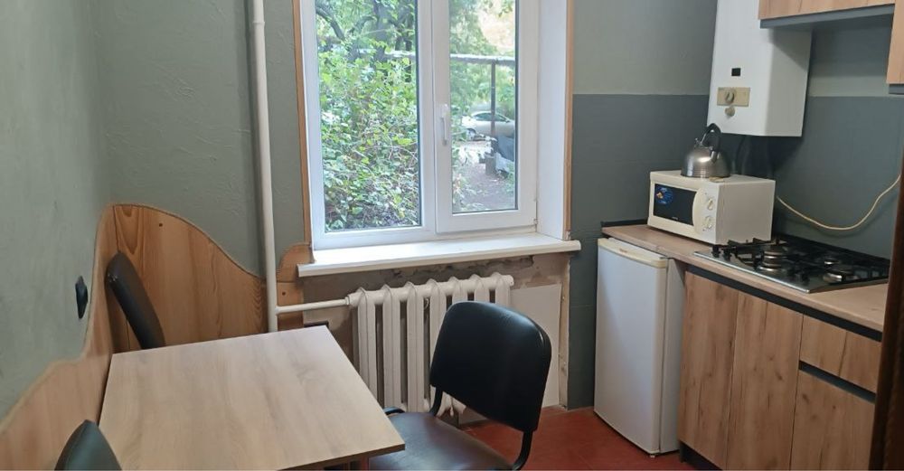 Сдам 2-х кімн. в центрі р-н госпіталю, парку, біля Набережної