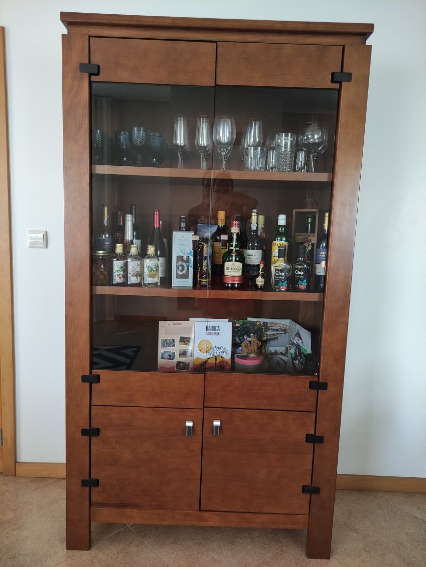 Móveis de Sala (madeira mogno)