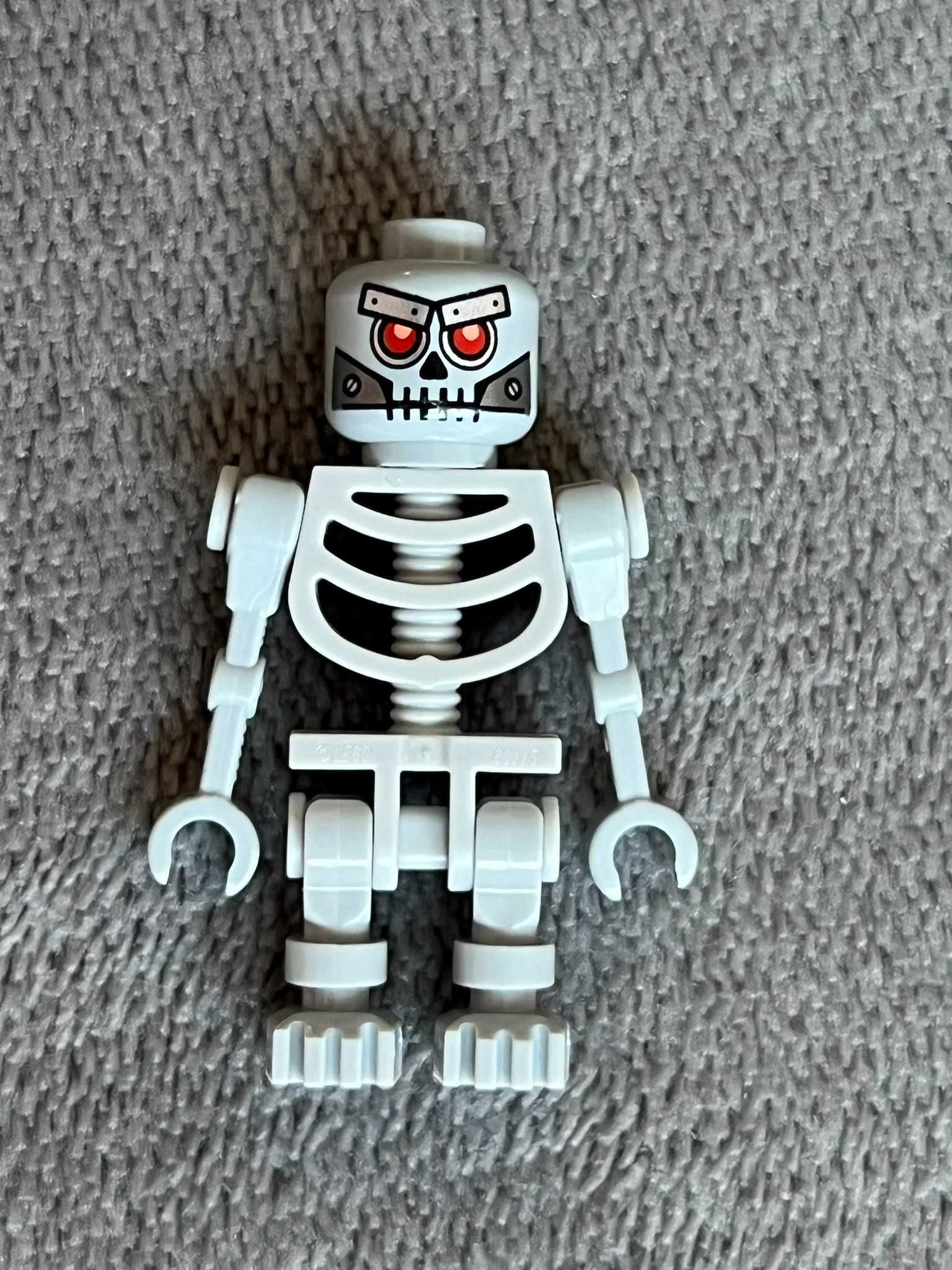 Lego Minifigure The Lego Movie tlm048 Robo Skeleton