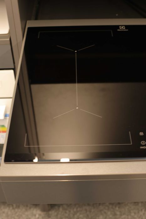 Płyta indukcyjna Electrolux EIV634 Ekspozycja/wyprzedaż/nieużywana
