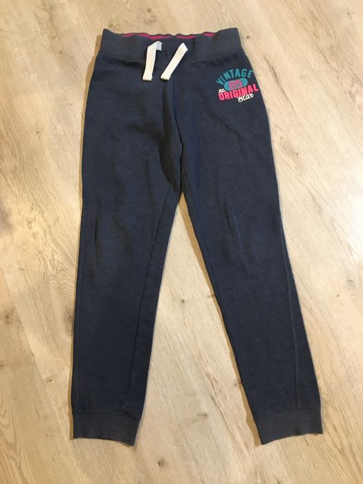 Spodnie dresowe Next na 152cm.