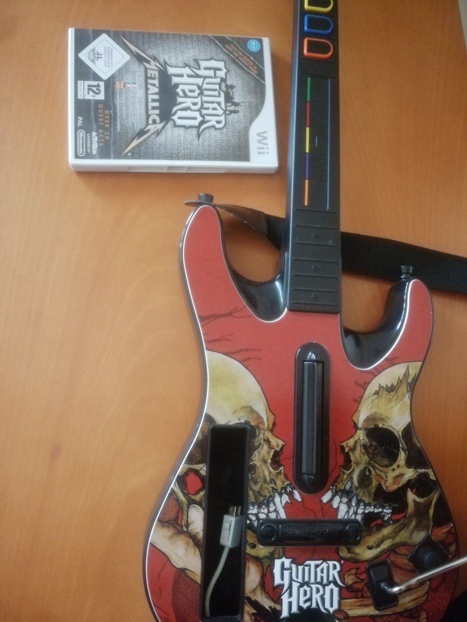 Guitar Hero Metallica Wii + Guitarra Metallica