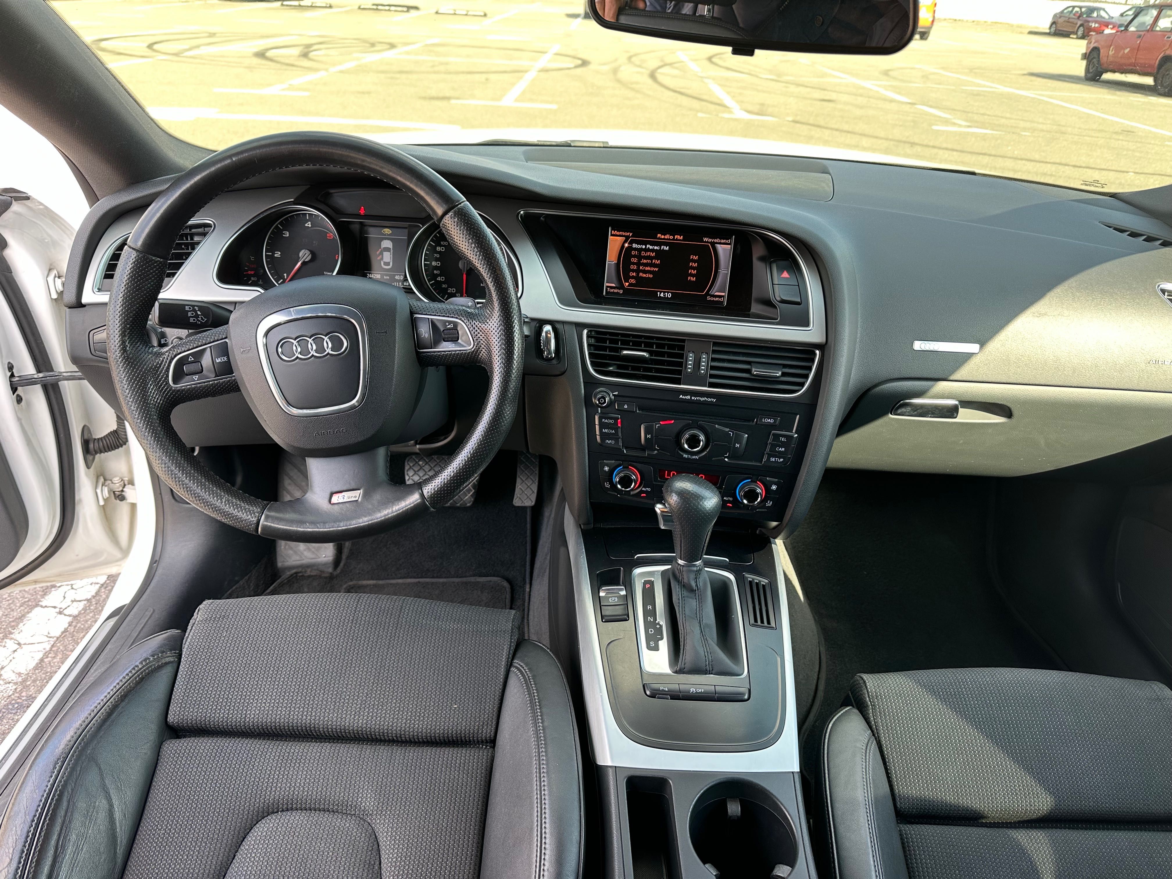 AUDI A5 2011 Дизель 2.0   5 Дверей