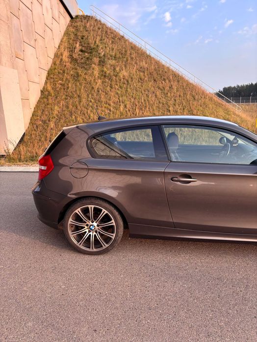 BMW seria 1 2008 benzyna 1.6 214tys 116i E81