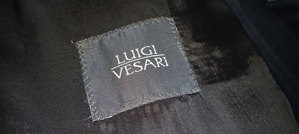 Garnitur męski VESARI (rozmiar 182/108/94)