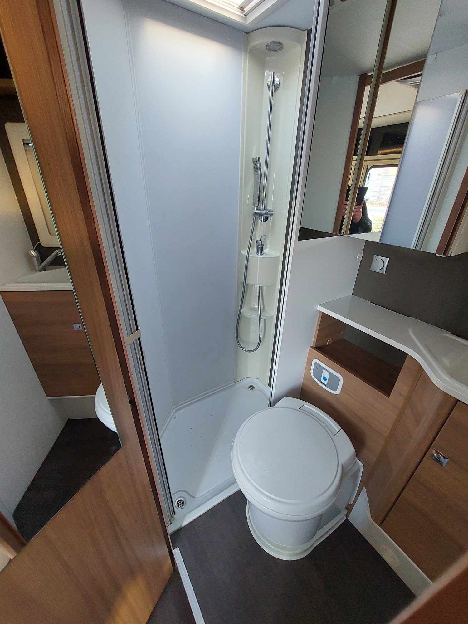 Wynajem nowego kampera 7 i 8 osobowego manual automat