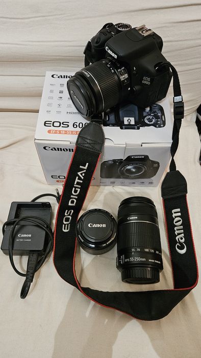 Câmara DSLR 600D