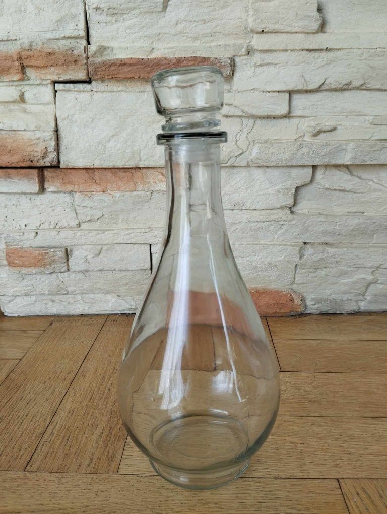 Karafka butelka butelki szklane z korkiem szkło