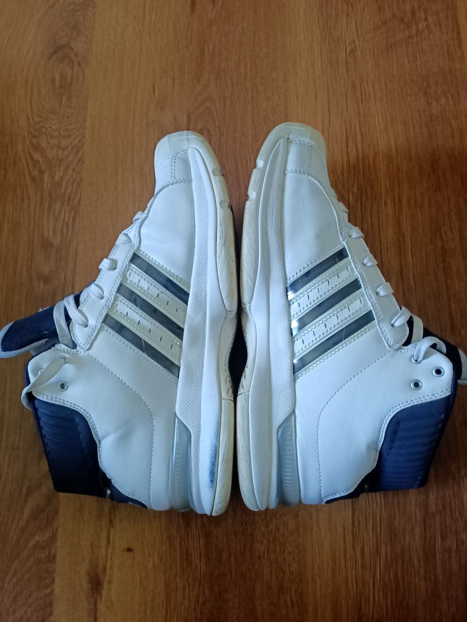 Adidas PRO MODEL 44