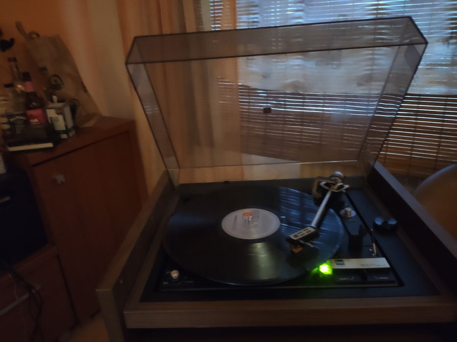 Wieża Toshiba i gramofon Dual