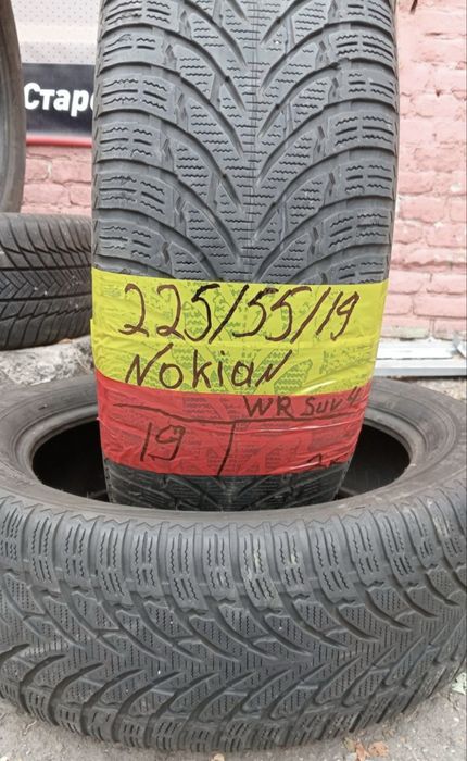 225 55 19 nokian wr suv4 зима 2 штуки протектор 75%