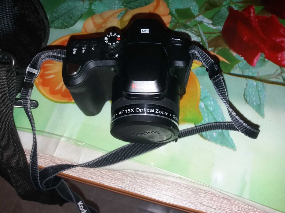 Продаю цифровий фотоапарат kodak easyshare z1015is в iдеальному станi