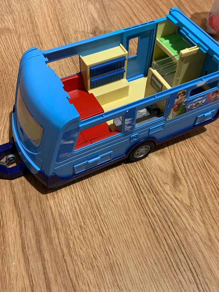 Playmobil 9502 samochód z przyczepą