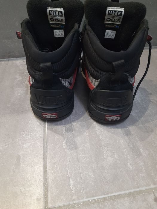 Buty 43  VANS   *jak nowe *