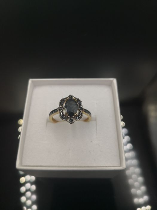 Złoty pierścionek z czarnym kamieniem 585 GOLD MONEY