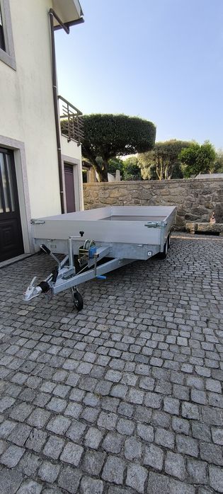 Reboque 3000kgs.