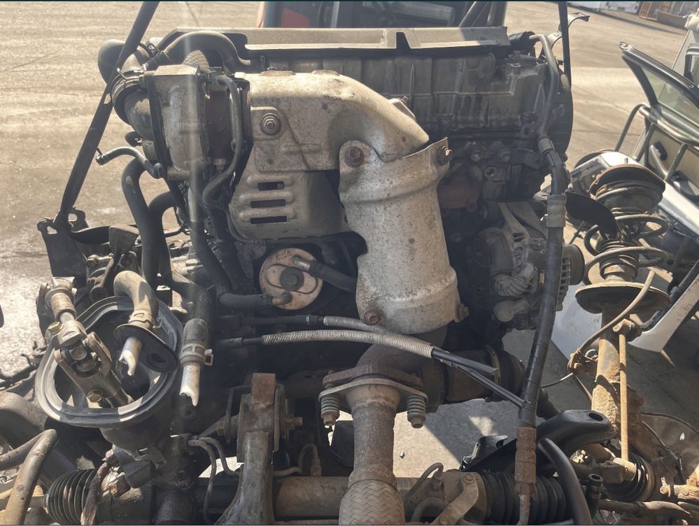Двигун мотор 1CD toyota avensis corolla 1cd тойота маховик турбына