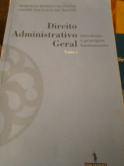 Diversos livros direito usados