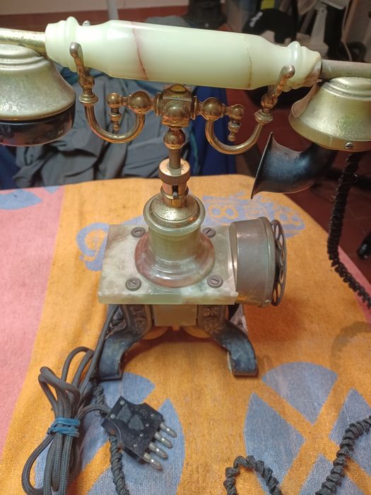 Telefone muito antigo