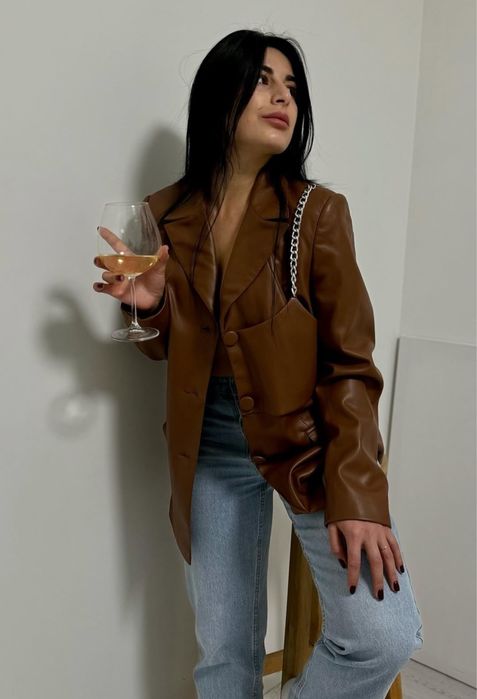 Жакет з екошкіри