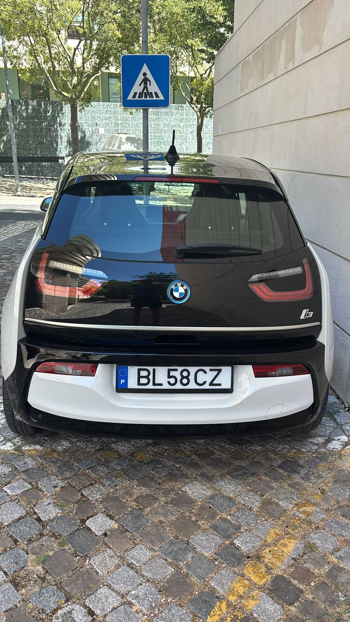 BmW I3, 16 mil km, 2022,