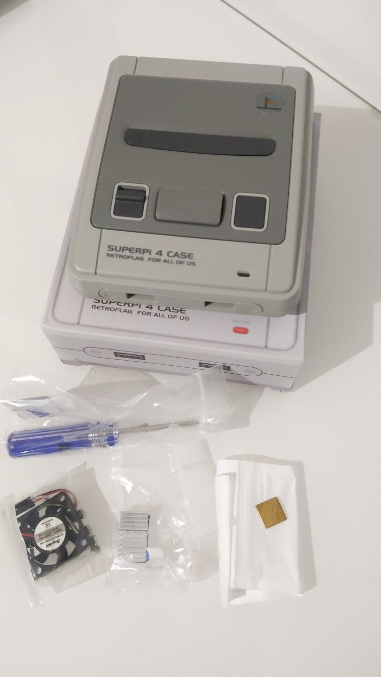 Caixa SuperPi 4 Retro Super Nintendo