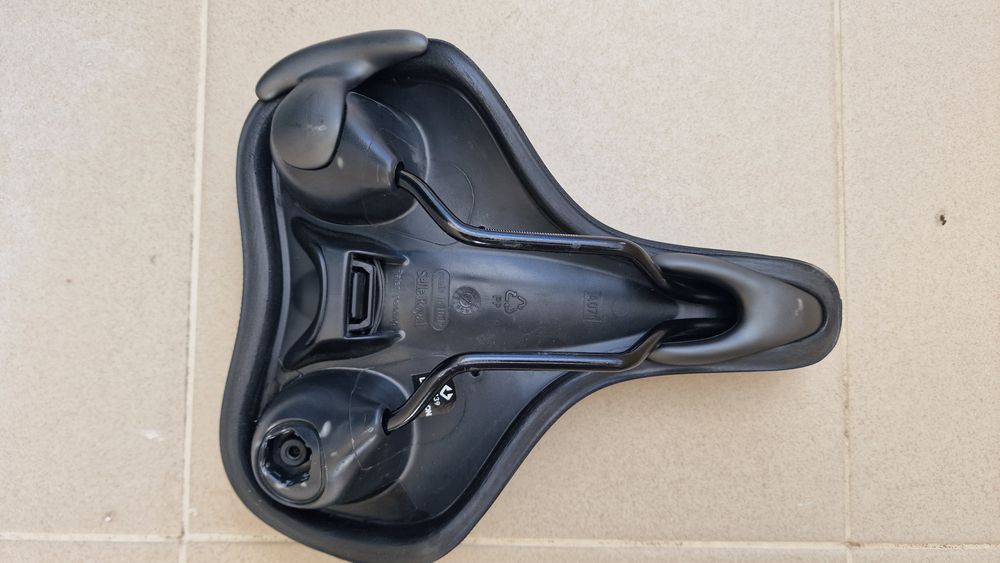 Vendo selim de bicicleta