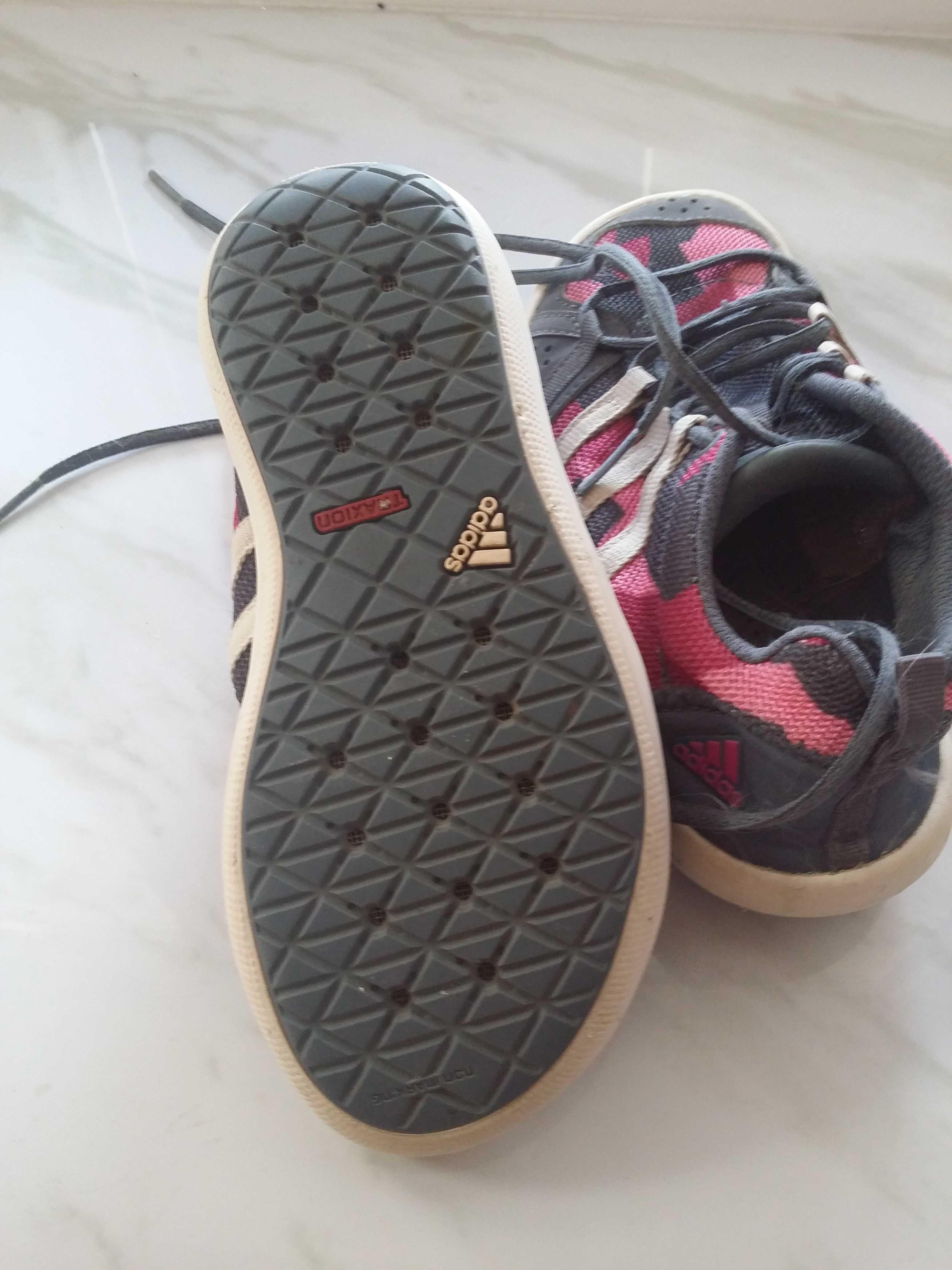 Продам детские кроссовки Adidas 13 р-р