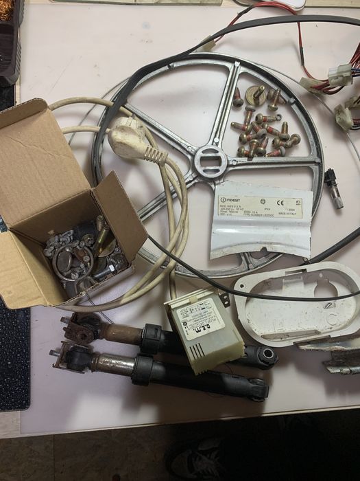 Części z pralki indesit WES 9 X R